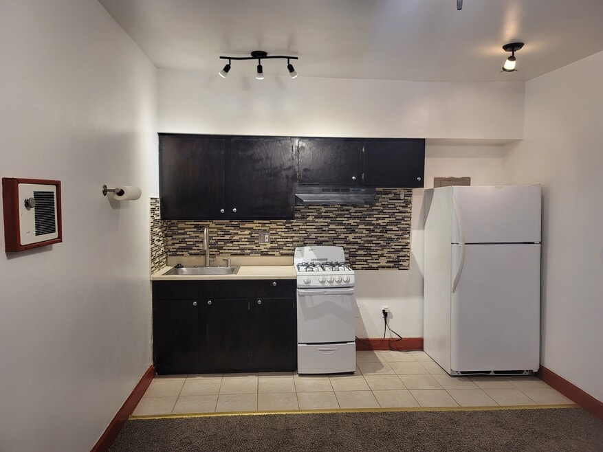 1622 Bainbridge St unit 3F, Philadelphia, PA 19146 - photo 1