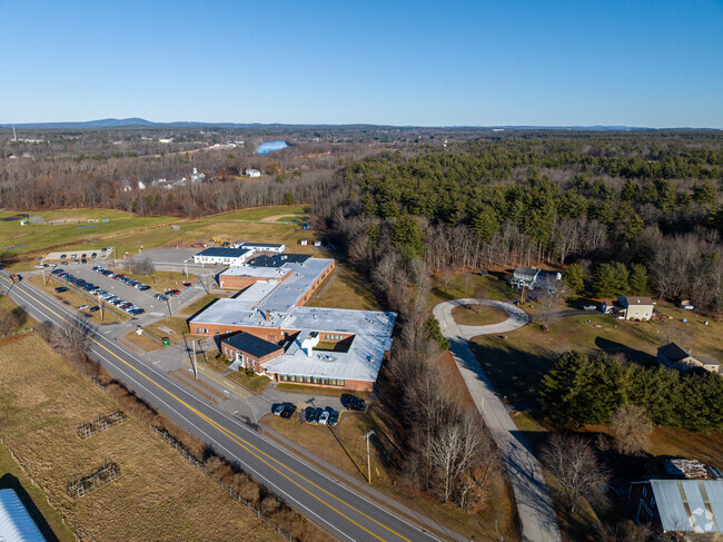 Griffin Memorial School in Litchfield, NH serves grades K-5.