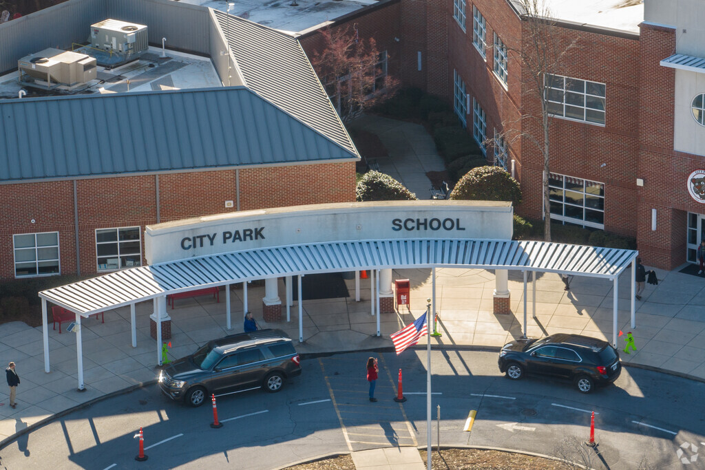 City Park Elementary School residents in Downtown Dalton.