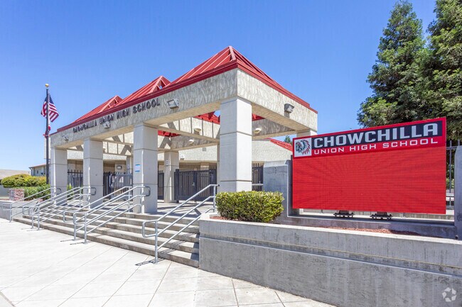 Chowchilla Union High School serves grades 9-12 in Chowchilla.