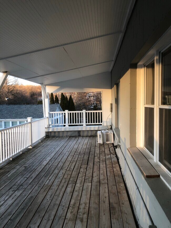 545 Valley View Dr unit One Bedroom Apartmen, Fontana-On-geneva Lake, WI 53125 - photo 6