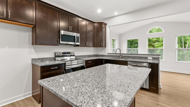 8762 Foxglove Ln, Cleves, OH 45002 - photo 6