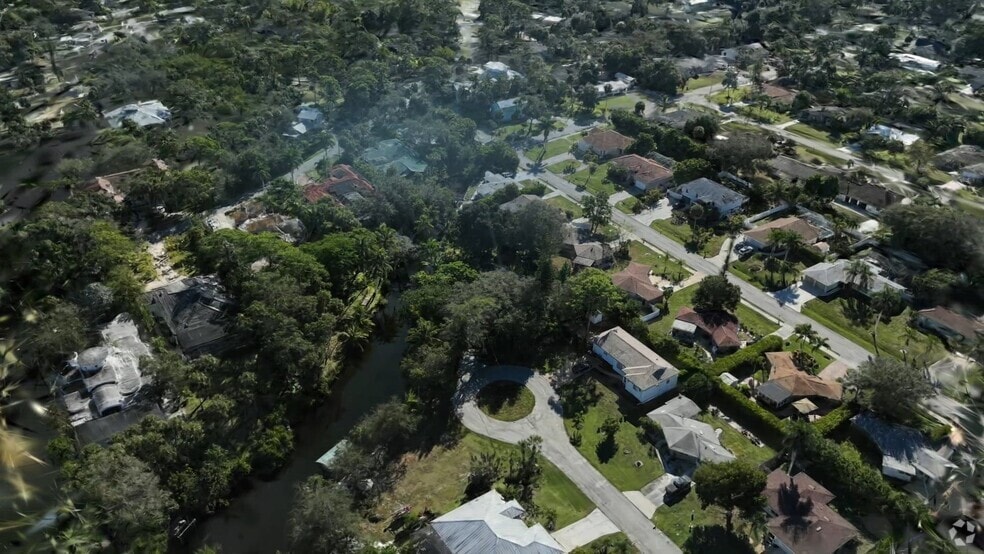 9856 Tonya Ct, Bonita Springs, FL 34135 - photo 2