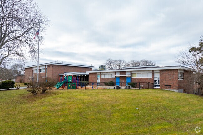 Muraco Elementary School in Winchester has an overall grade of A on Niche.