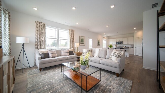 177 Holly Ln unit 36206552, Cumberland, IN 46140 - photo 7