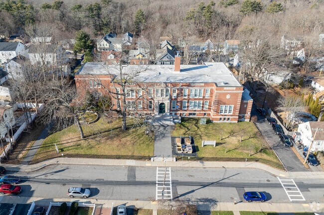 William Channing Elementary School is an elementary school located in Hyde Park.
