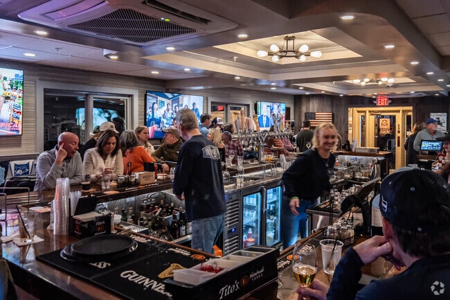 Val's Tavern is a popular Rumson night life eatery.