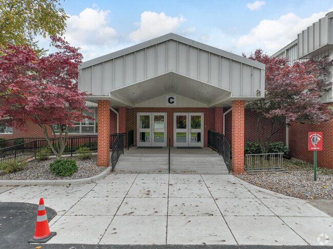 Forest Ridge Academy is a PK, K-8 school in Merrillville.