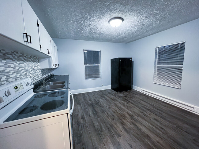 Kitchen 1
