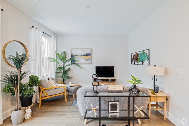 1BR, 1BA - 653SF - Living Room