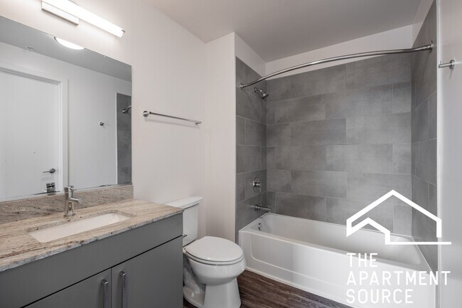 2340 N California Ave unit 607, Chicago, IL 60647 - photo 5