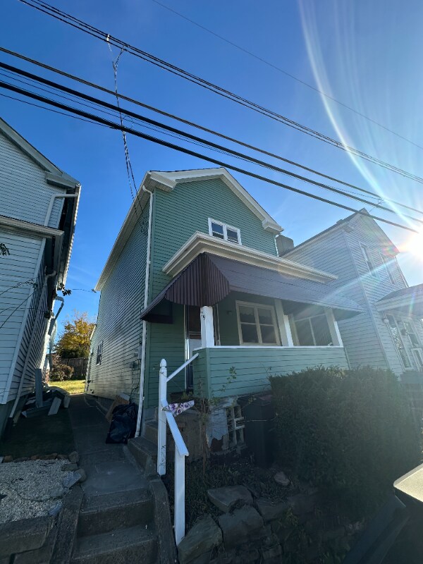 129 Frank St, Homestead, PA 15120 - photo 2