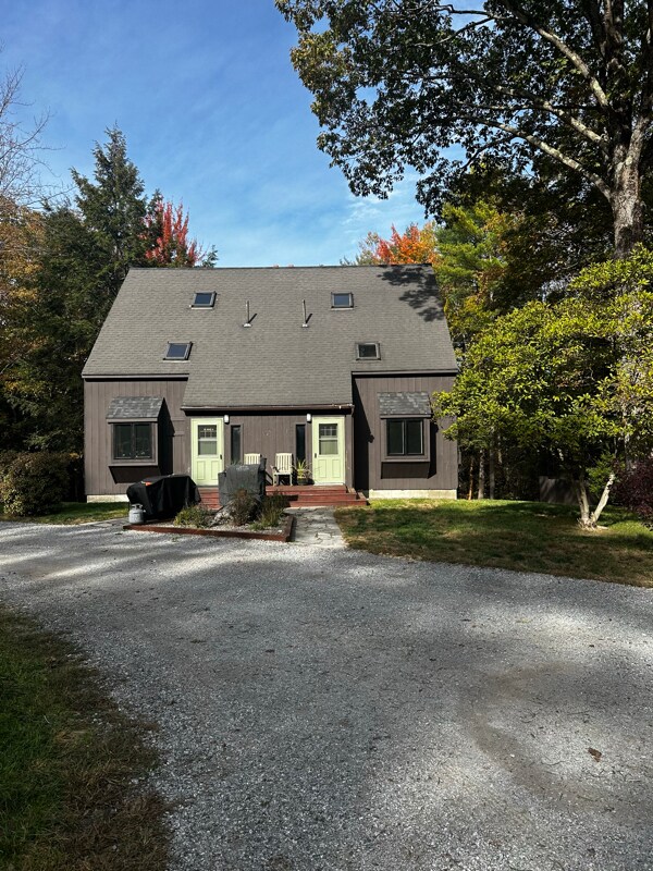 88 Ruffled Rd Unit B, Henniker, NH 03242