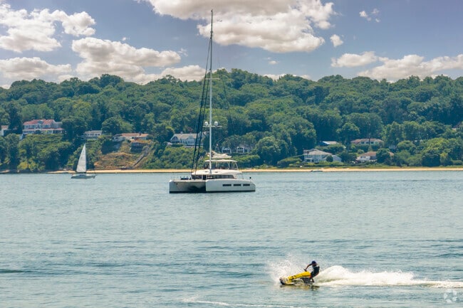 Take a boat out on the bay or ride a jet ski in Eatons Neck.