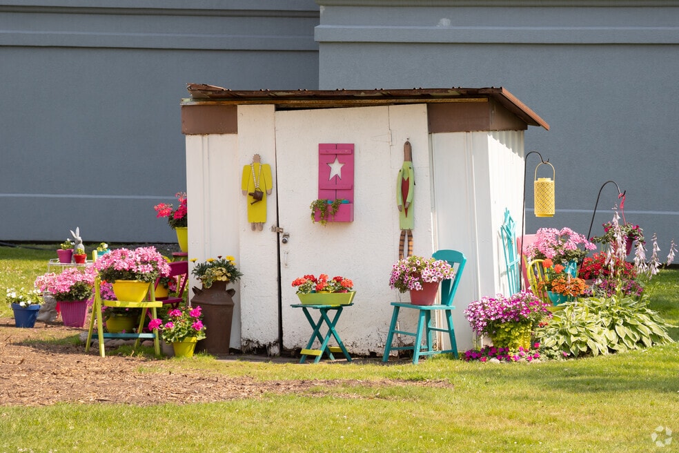 NH_EastEnd_553997_P2_FINAL_MM_081924