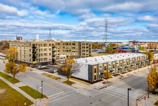 1009 S 10th St, Sheboygan, WI 53081