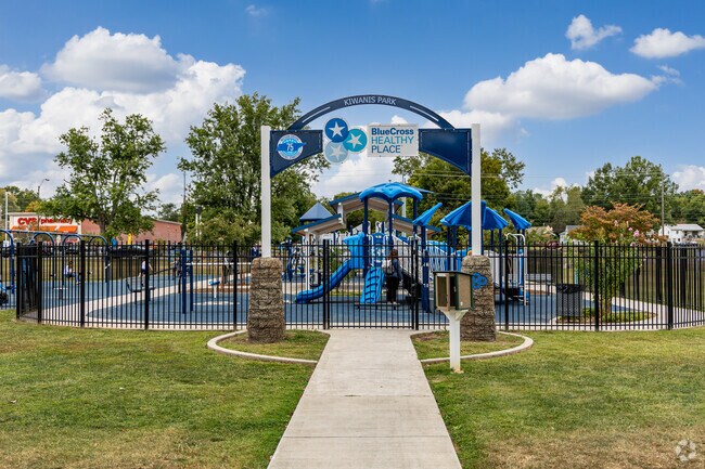 Old Kiwanis Park features a BlueCross HealthyPlace playground.