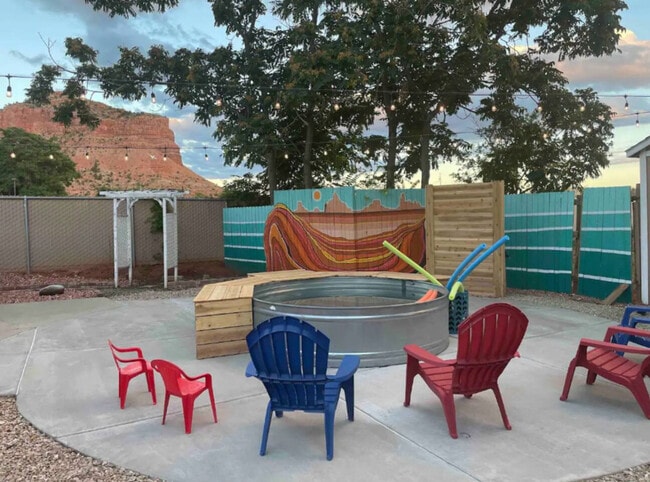 170 E 100 N unit ID1249859P, Kanab, UT 84741 - photo 3