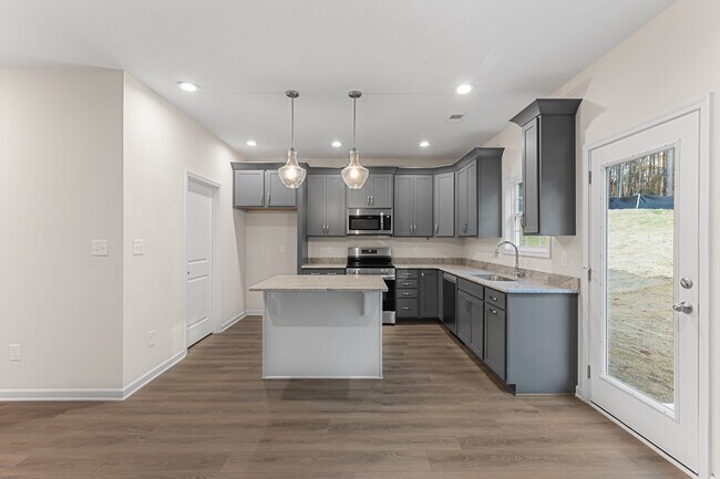 699 Jasmine Dr, Macon, GA 31211 - photo 5