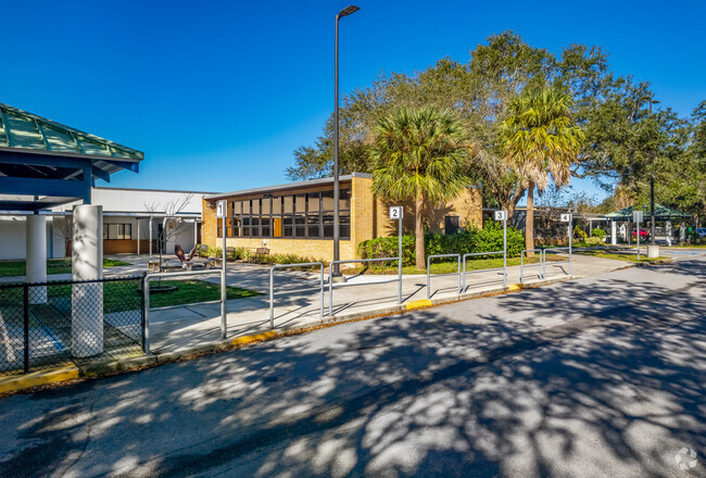 Azalea elementary school is a B rated school on niche.