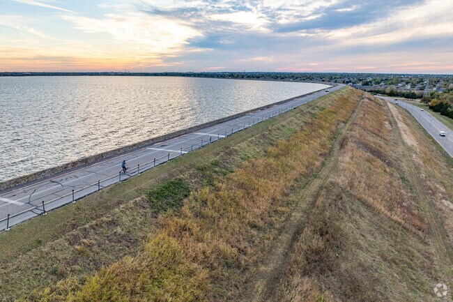 Glenhurst bikers can ride around Lake Hefner on the 11 mile Bert Cooper Trail.