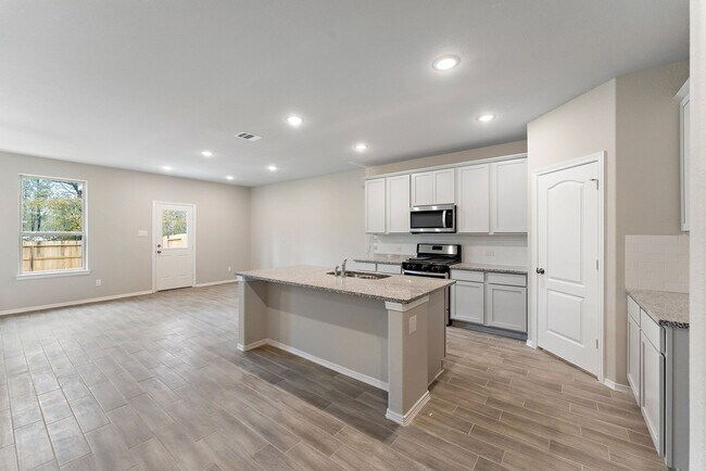 16768 Needlepoint Dr unit 37045630, Grangerland, TX 77302 - photo 6