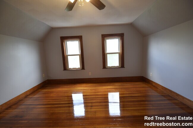 121 Lowell St unit 2, Somerville, MA 02143 - photo 7