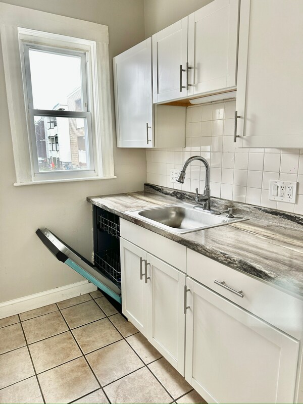 29 Nichols St unit 1, Everett, MA 02149 - photo 2