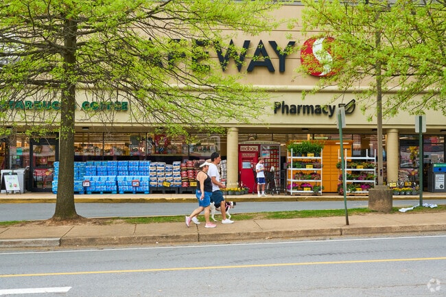 Safeway is a shopping option for Bellevue Forest residents.