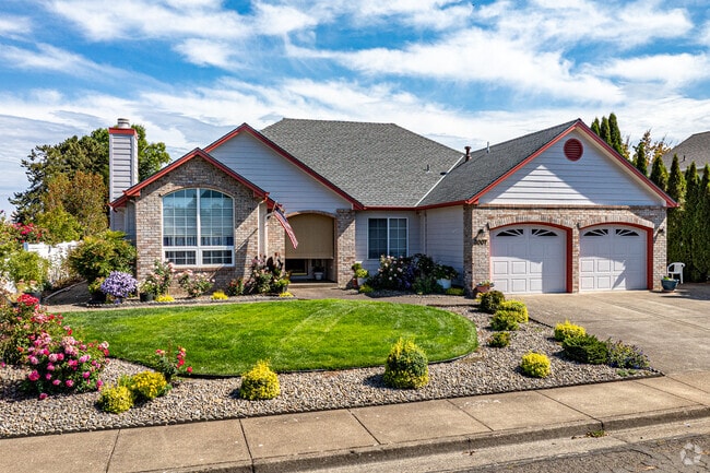 West Albany is a great place to view a variety of home styles.
