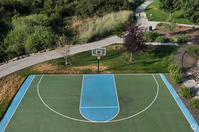 Avimore offers plenty of nearby amenities including parks, pools, and hiking trails.