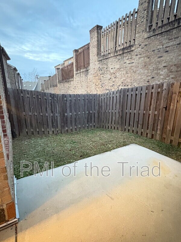 1146 Augustine Heights Dr, Winston Salem, NC 27103 - photo 7