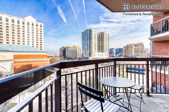 801 15th St S unit FL6-ID427, Arlington, VA 22202 - photo 5