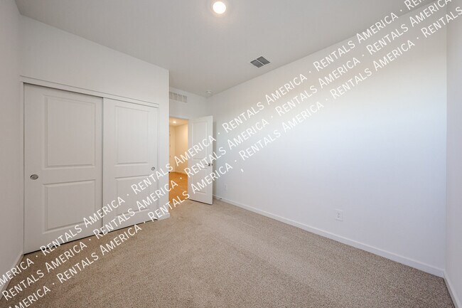 15915 W Gray Fox Trail, Sun City West, AZ 85387 - photo 7