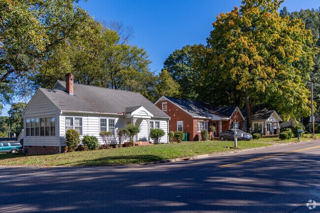 Traditional houses are a common sight in Hicksville.