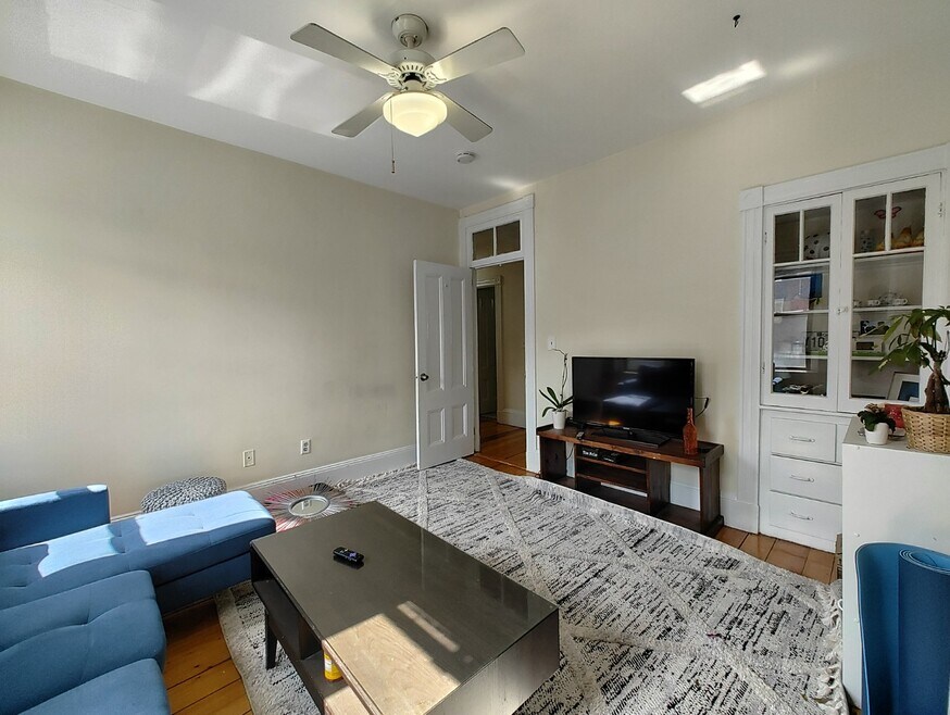 313 Cambridge St unit 1, Cambridge, MA 02141 - photo 1