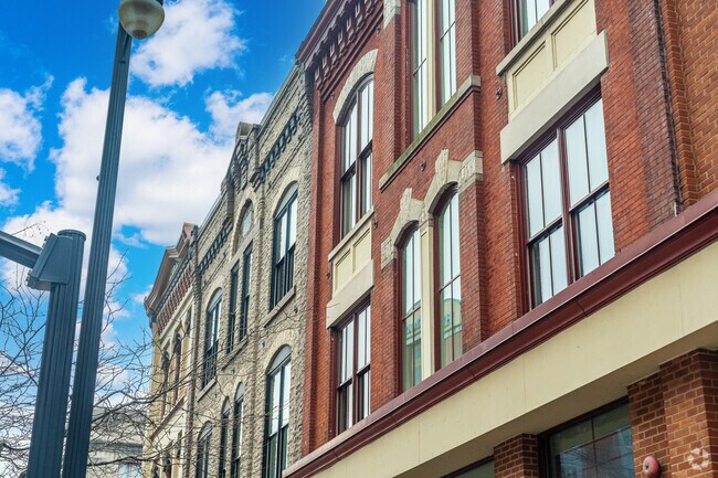 Apartments above retail spaces are common in Downtown Scranton.