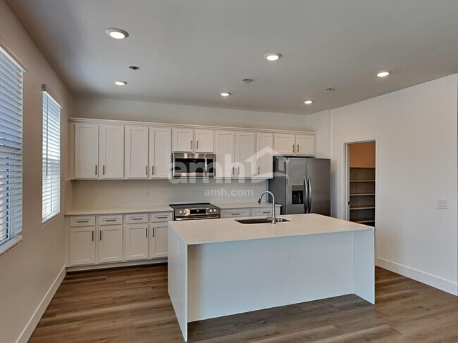 9564 E Harkes Dr, Tucson, AZ 85747 - photo 5