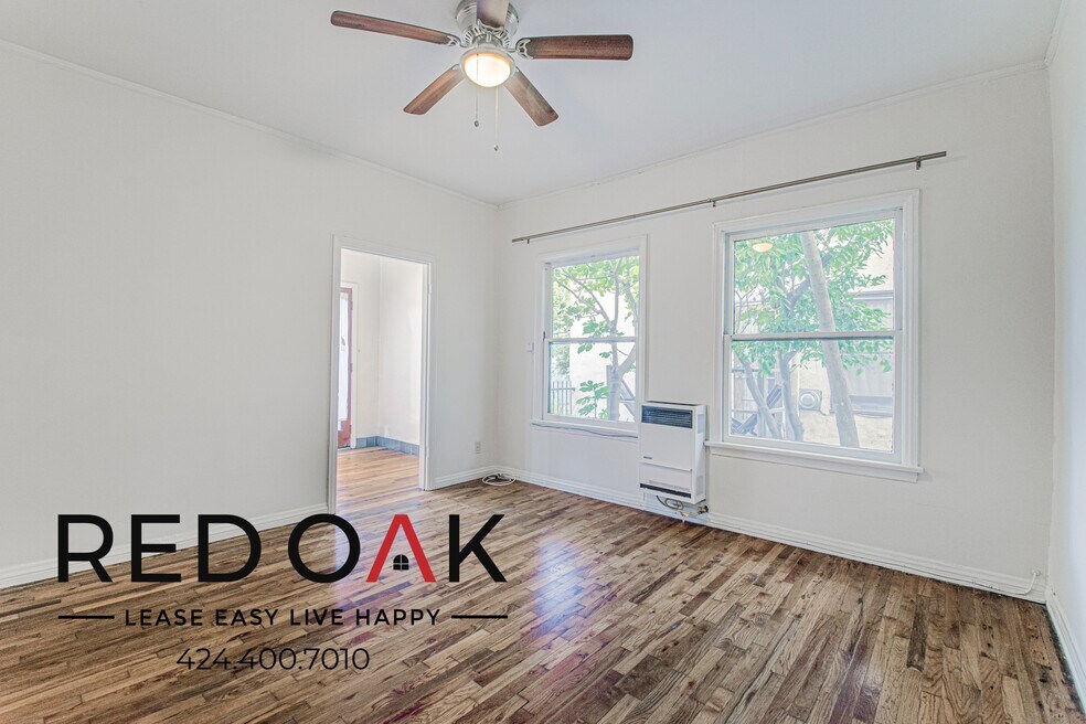 836 Sanborn Ave unit 212, Los Angeles, CA 90029 - photo 1