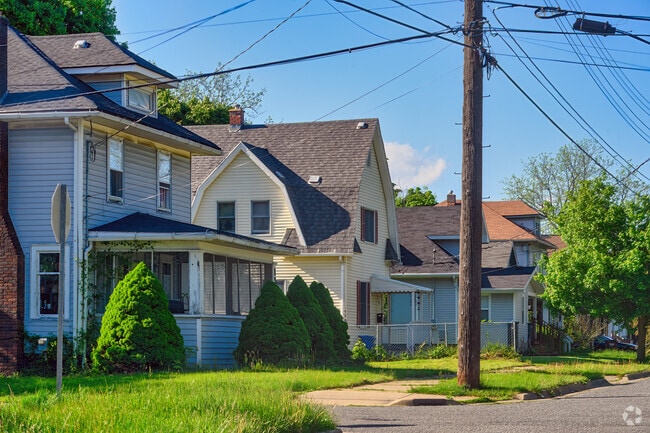 Homes such as American Foursquare and Dutch Colonials line the streets of Northtown.