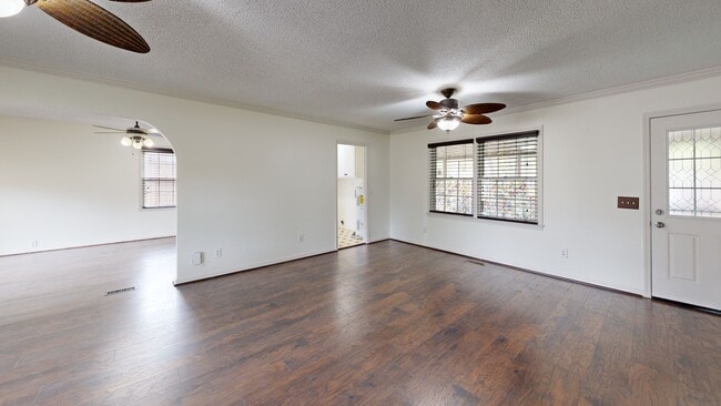 4503 Calvert Rd NW, Huntsville, AL 35816 - photo 3