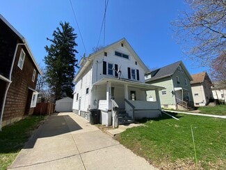 2342 12th St SW, Akron, OH 44314