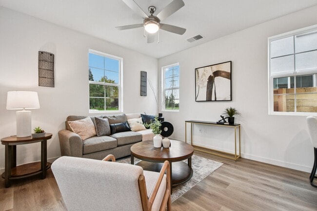 6451 Jacinto Way, Sacramento, CA 95823 - photo 2