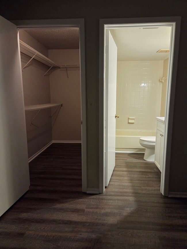 4031 Tumble Wood Trail unit 104, Tampa, FL 33613 - photo 4