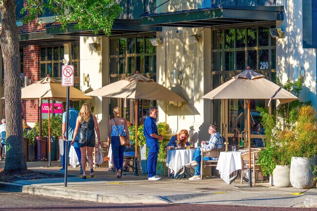 Upscale dining on Park Avenue is just minutes away for Rose Isle residents to enjoy.