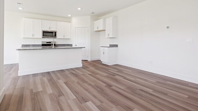 2423 Limelight Ln, Knoxville, TN 37924 - photo 2