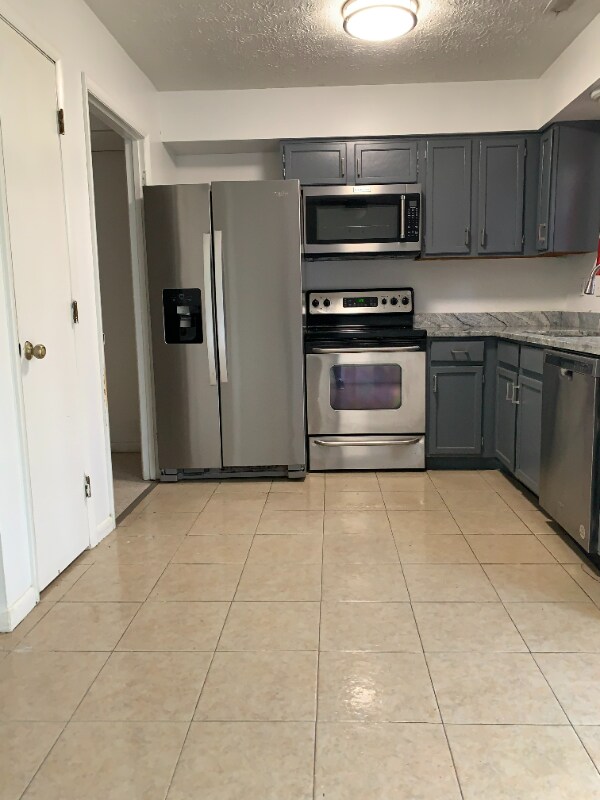 722 Ohio Pike, Cincinnati, OH 45245