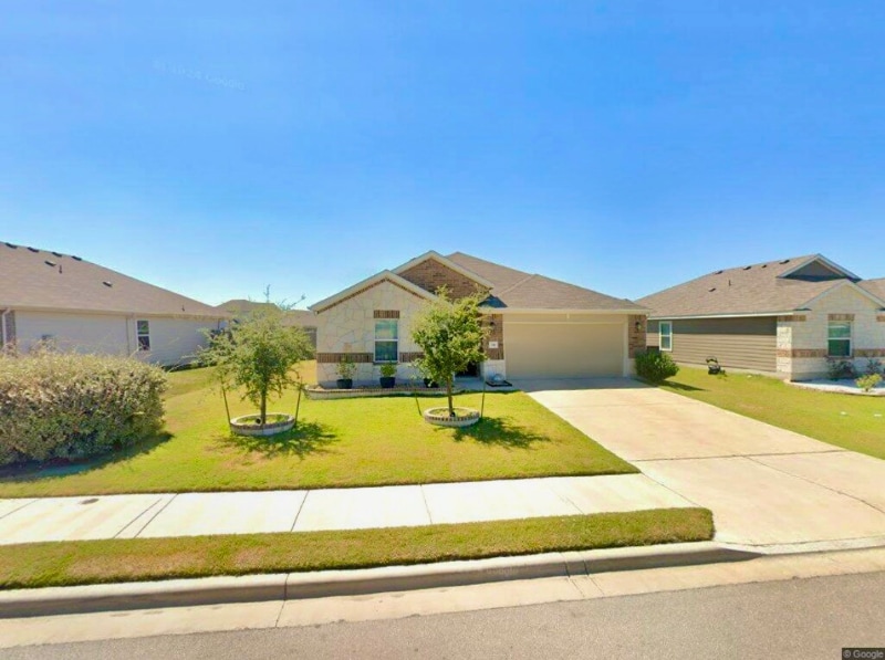 741 Carol Dr, Hutto, TX 78634 - photo 1