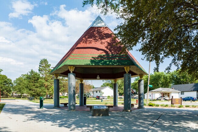 Lintel Park has shaded seating.