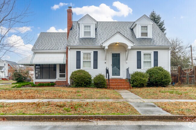 Cradock showcases charming Cape Cod houses that evoke a sense of timeless elegance.